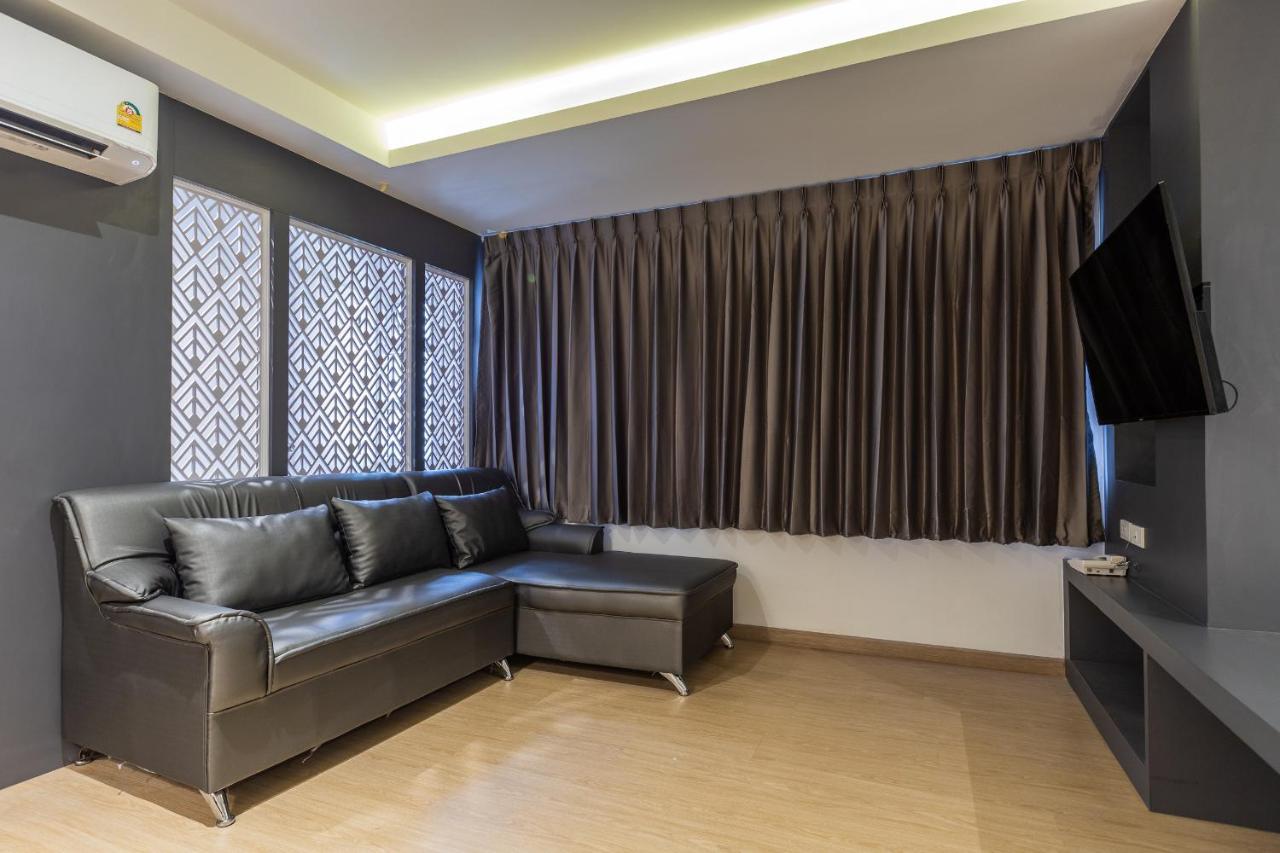Siam Star Hotel Bangkok Buitenkant foto