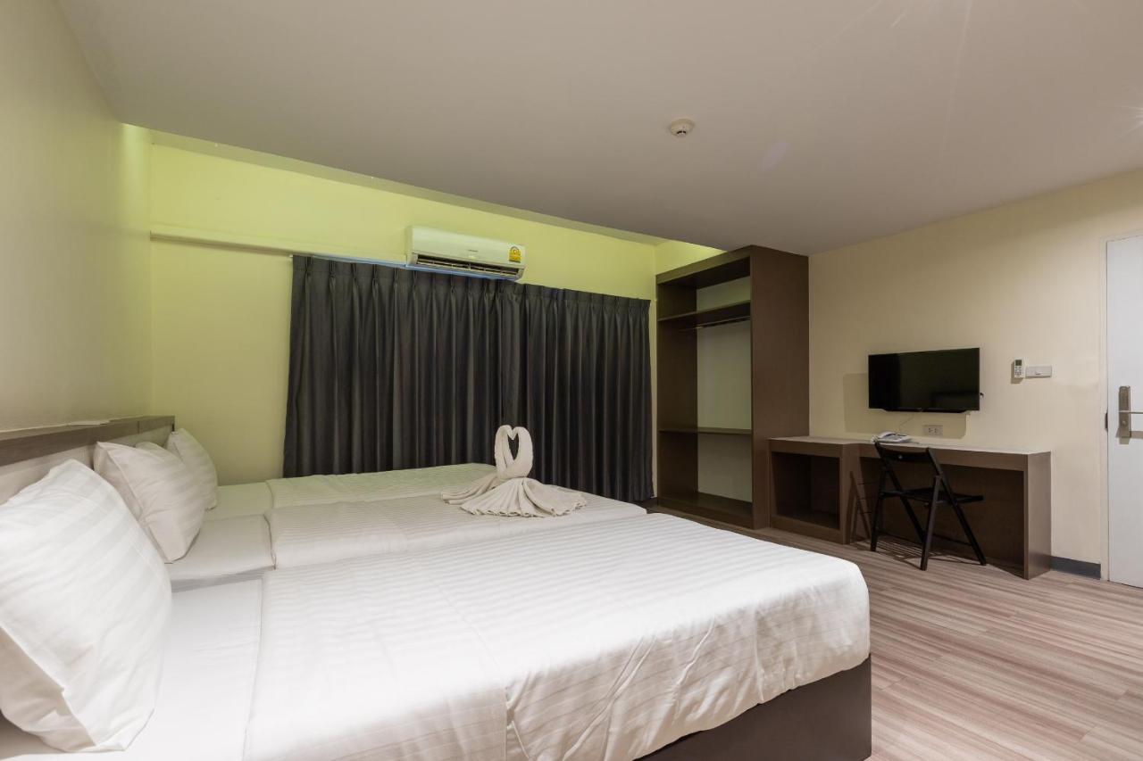 Siam Star Hotel Bangkok Buitenkant foto