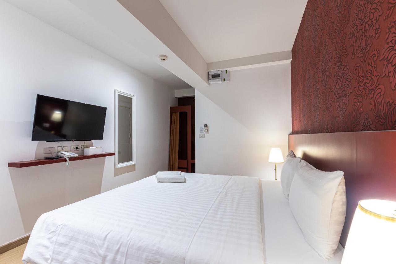 Siam Star Hotel Bangkok Buitenkant foto