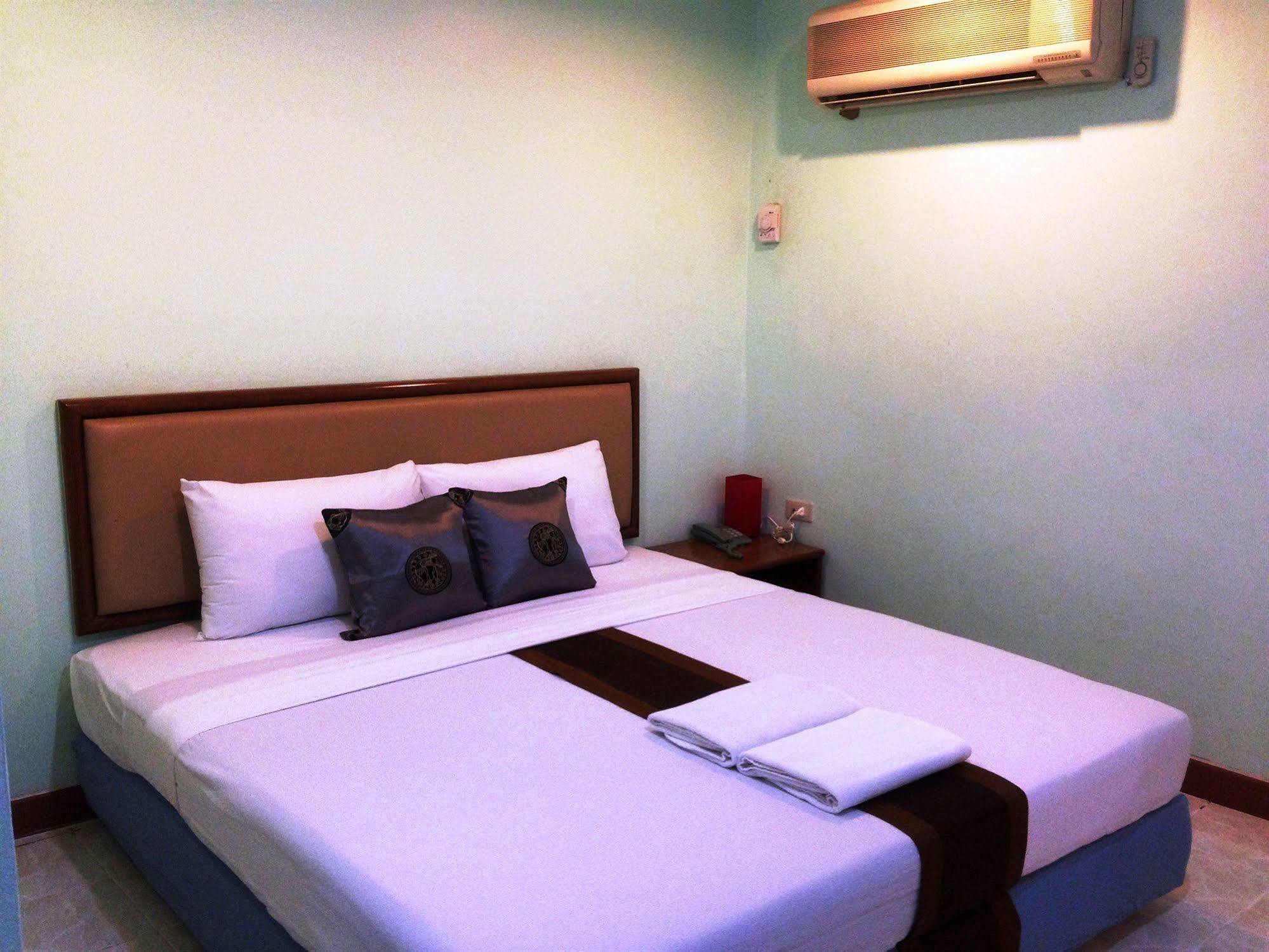 Siam Star Hotel Bangkok Buitenkant foto